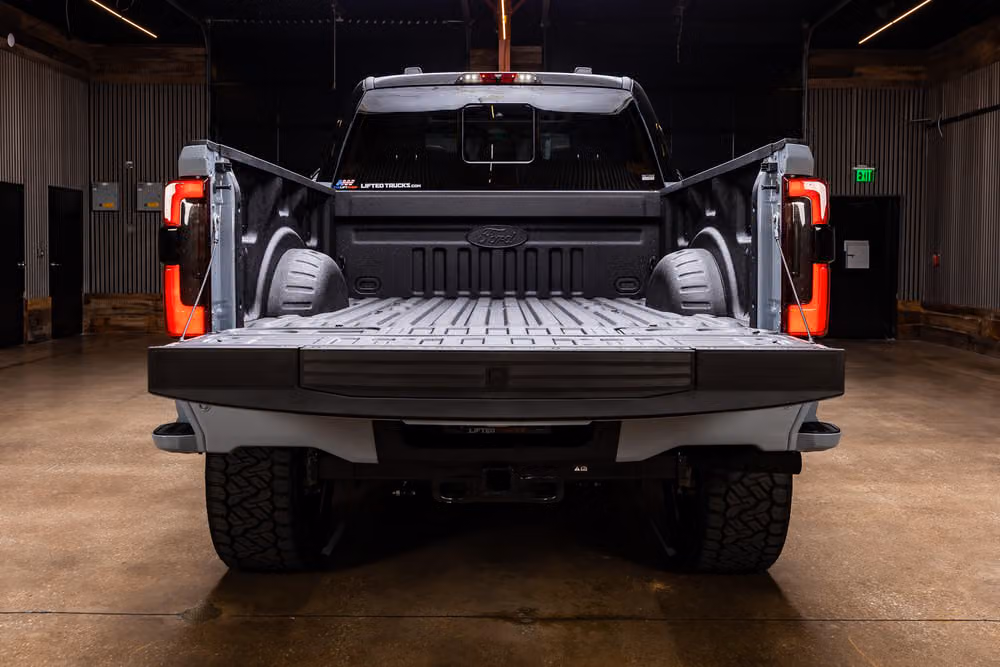 2026 Ford F-250 Super Duty Platinum Plus Crew Cab Image 10