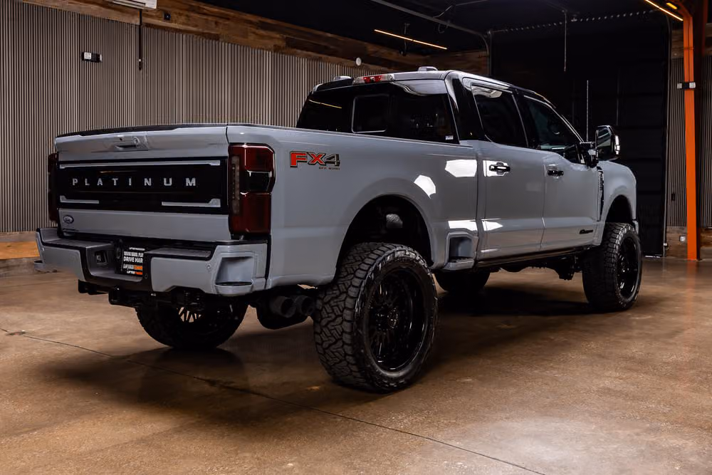 2026 Ford F-250 Super Duty Platinum Plus Crew Cab Image 11