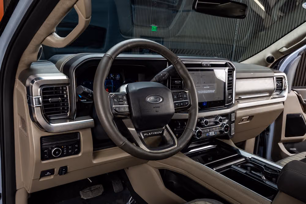 2026 Ford F-250 Super Duty Platinum Plus Crew Cab Image 16