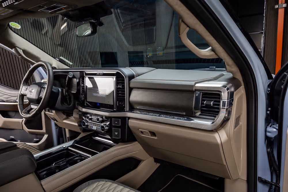2026 Ford F-250 Super Duty Platinum Plus Crew Cab Image 17