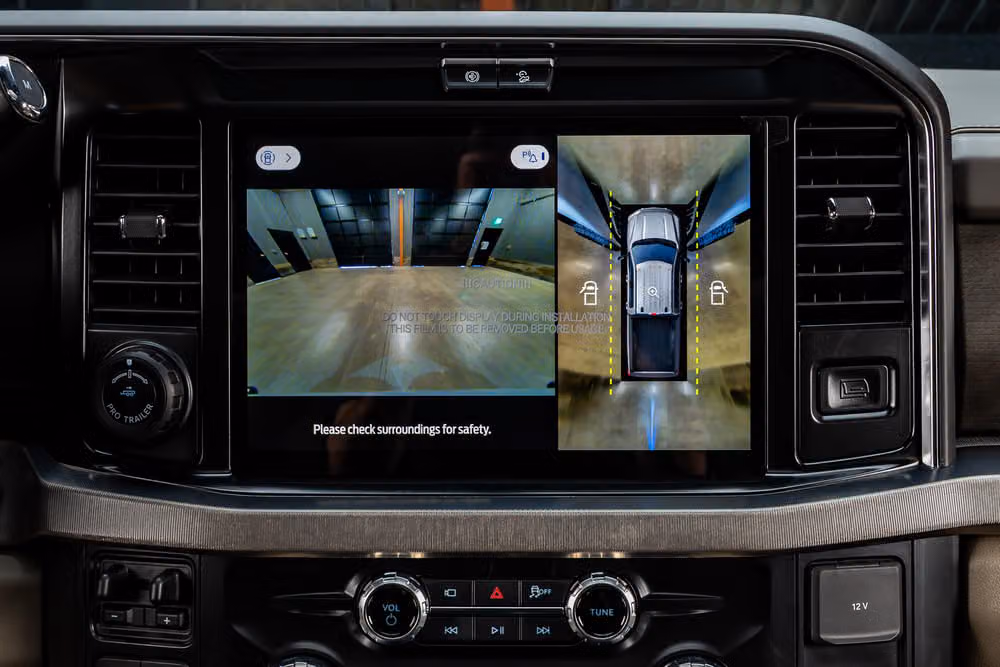 2026 Ford F-250 Super Duty Platinum Plus Crew Cab Image 26