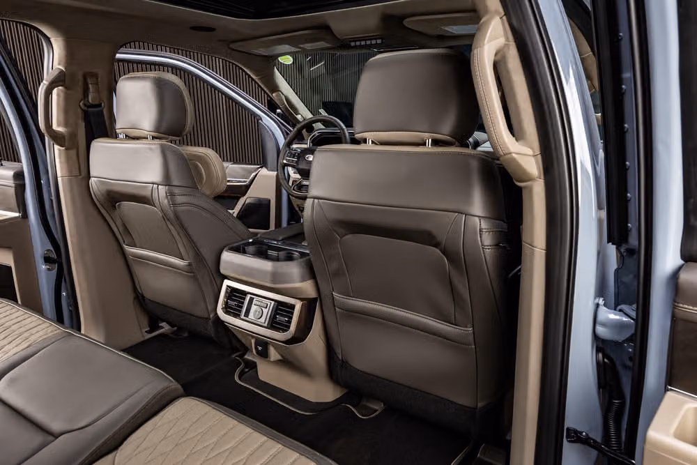 2026 Ford F-250 Super Duty Platinum Plus Crew Cab Image 33