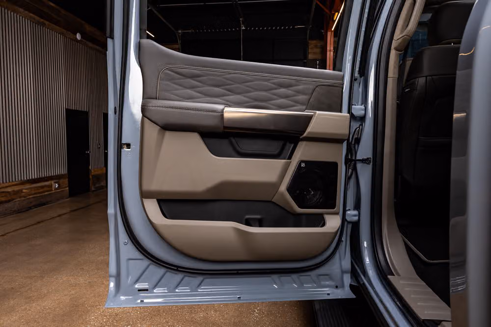 2026 Ford F-250 Super Duty Platinum Plus Crew Cab Image 39