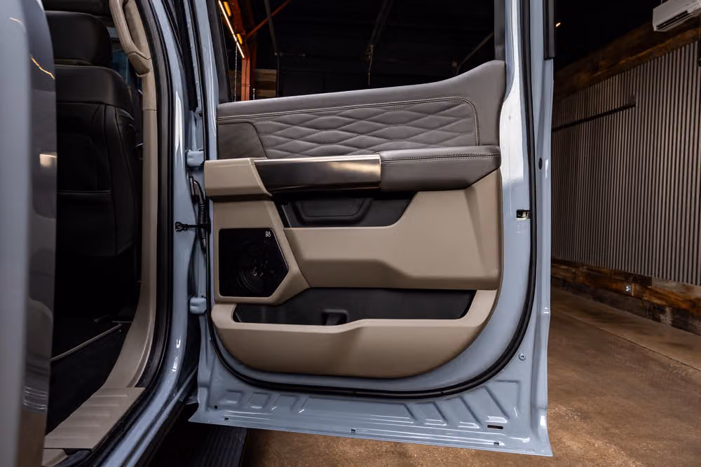 2026 Ford F-250 Super Duty Platinum Plus Crew Cab Image 40