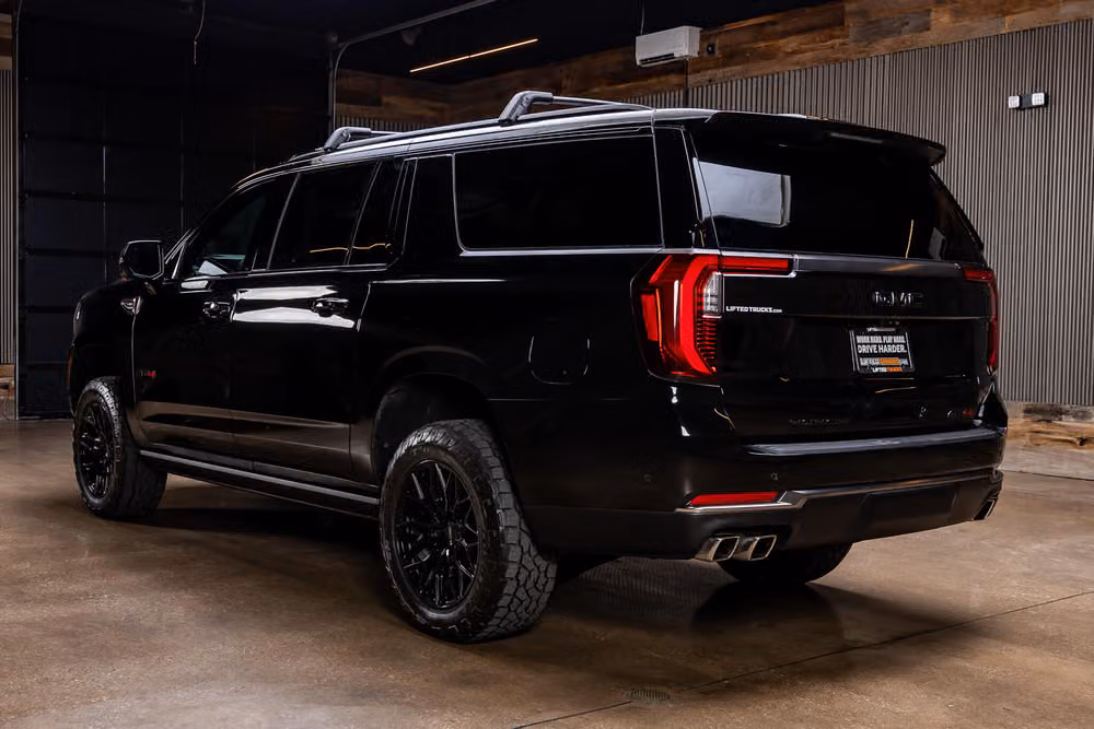 2025 GMC Yukon XL AT4 Ultimate Image 6