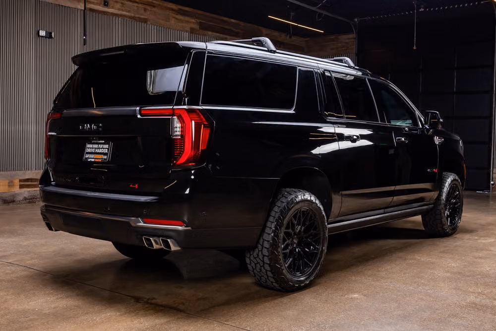 2025 GMC Yukon XL AT4 Ultimate Image 9