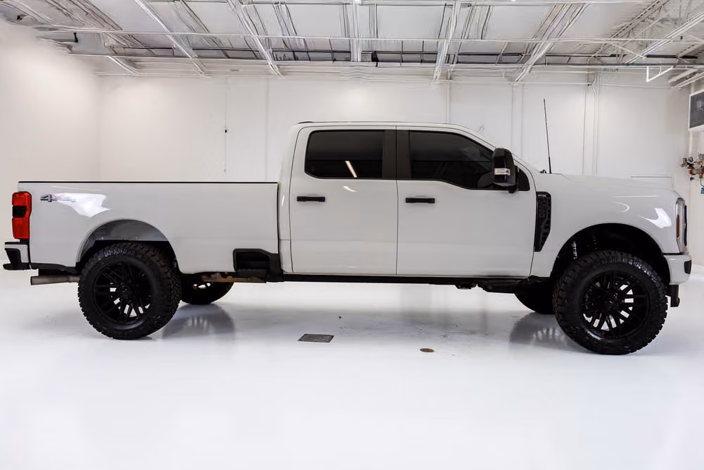 2024 Ford F-250 Super Duty XL Crew Cab Image 11