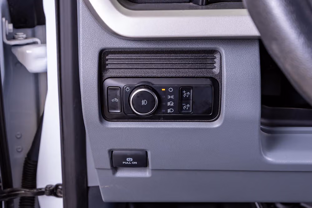 2024 Ford F-250 Super Duty XL Crew Cab Image 19