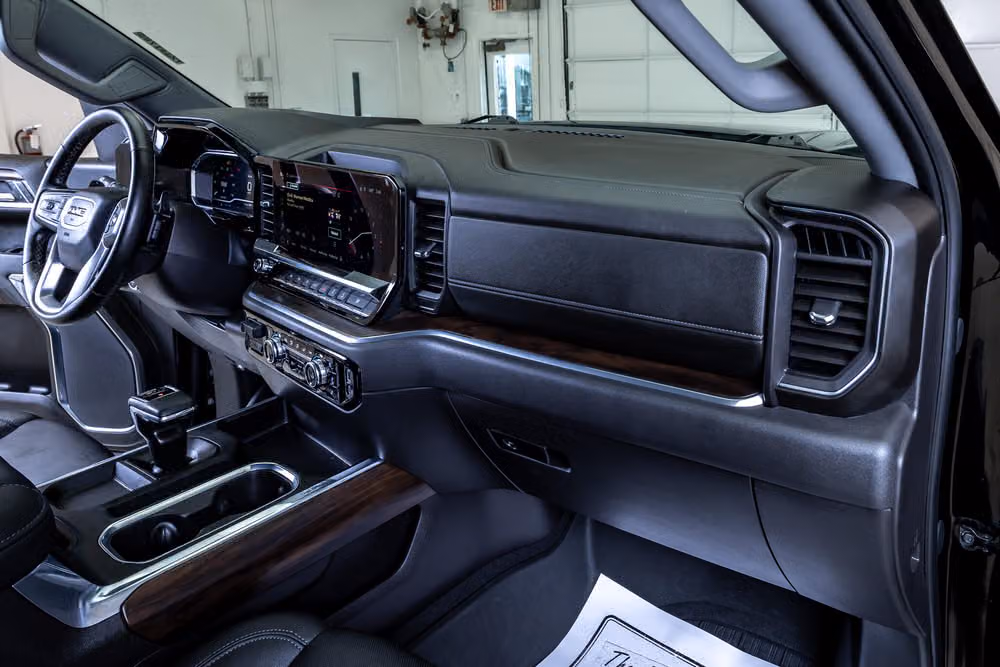 2024 GMC Sierra 1500 SLT Crew Cab Image 16