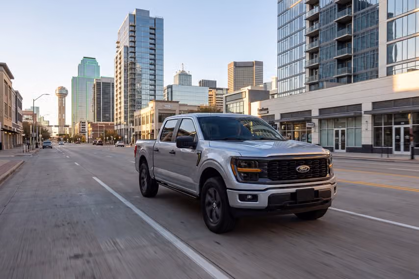 2025 Ford F-150 STX SuperCrew Image 39