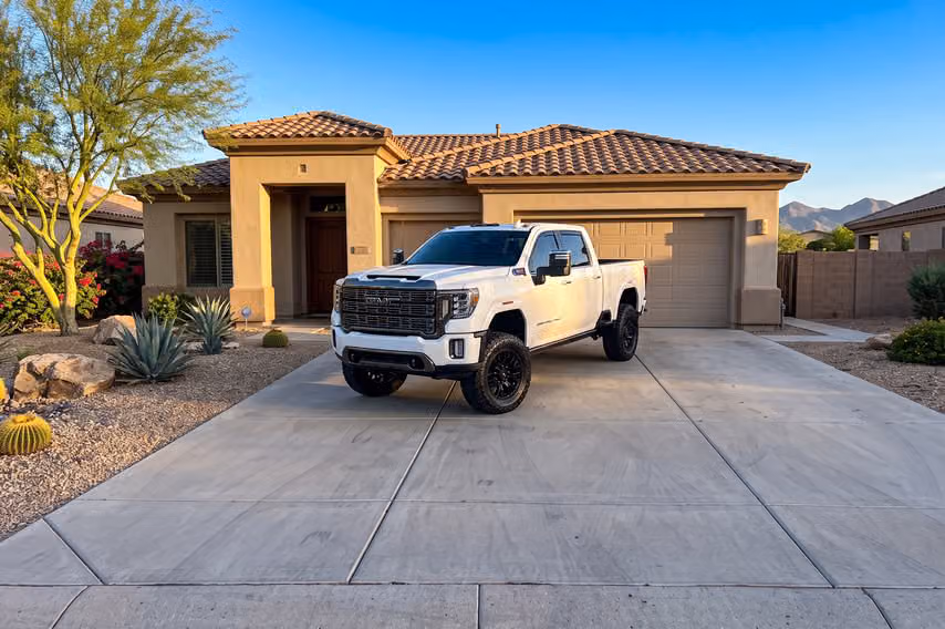 2025 GMC Sierra 2500HD Denali Crew Cab Image 32