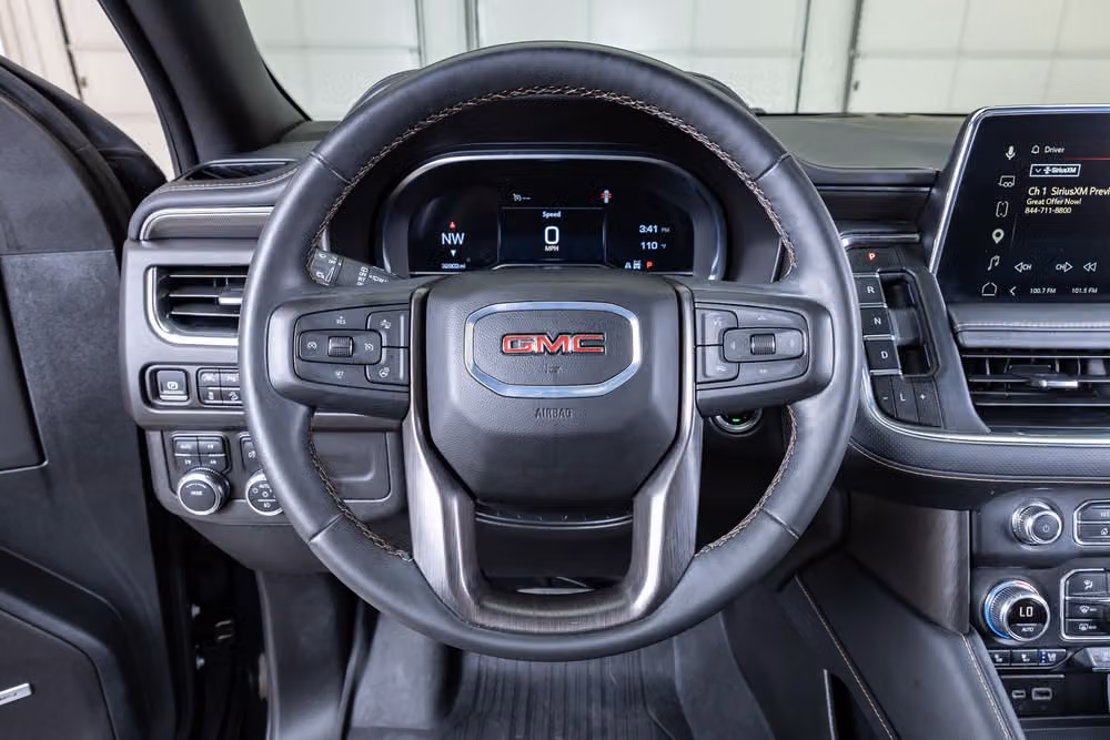 2024 GMC Yukon XL AT4 Image 15