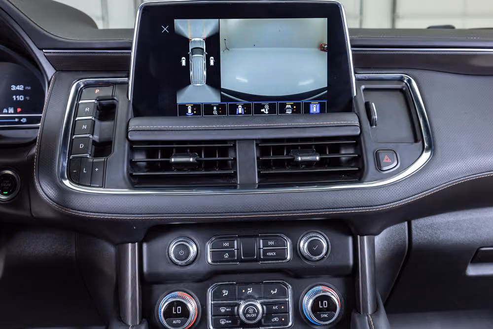 2024 GMC Yukon XL AT4 Image 21