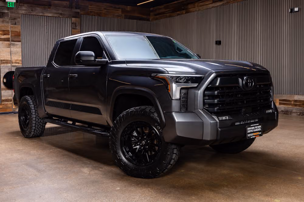 2026 Toyota Tundra SR5 CrewMax Image 1