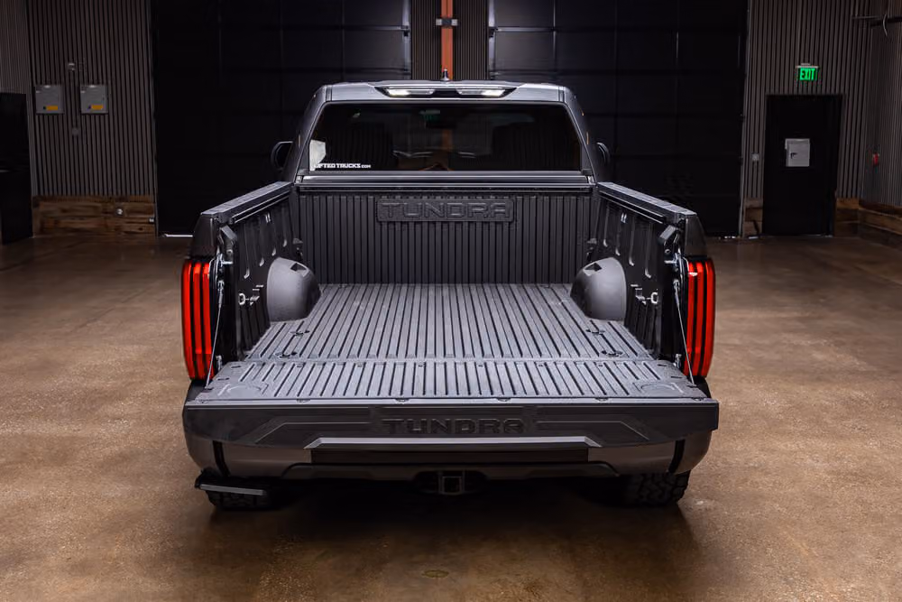 2026 Toyota Tundra SR5 CrewMax Image 8