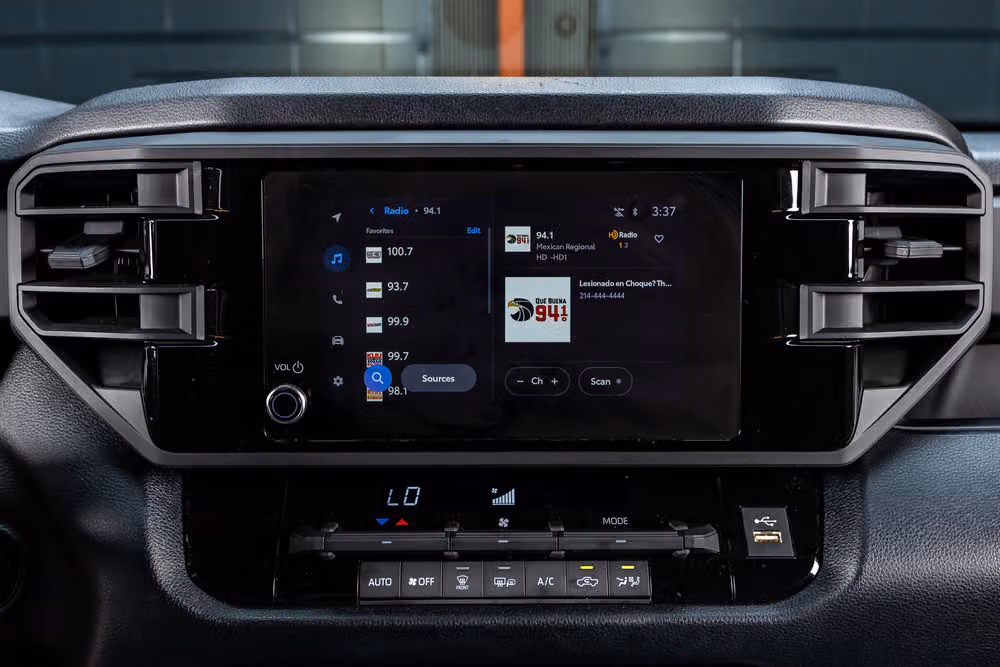 2026 Toyota Tundra SR5 CrewMax Image 22