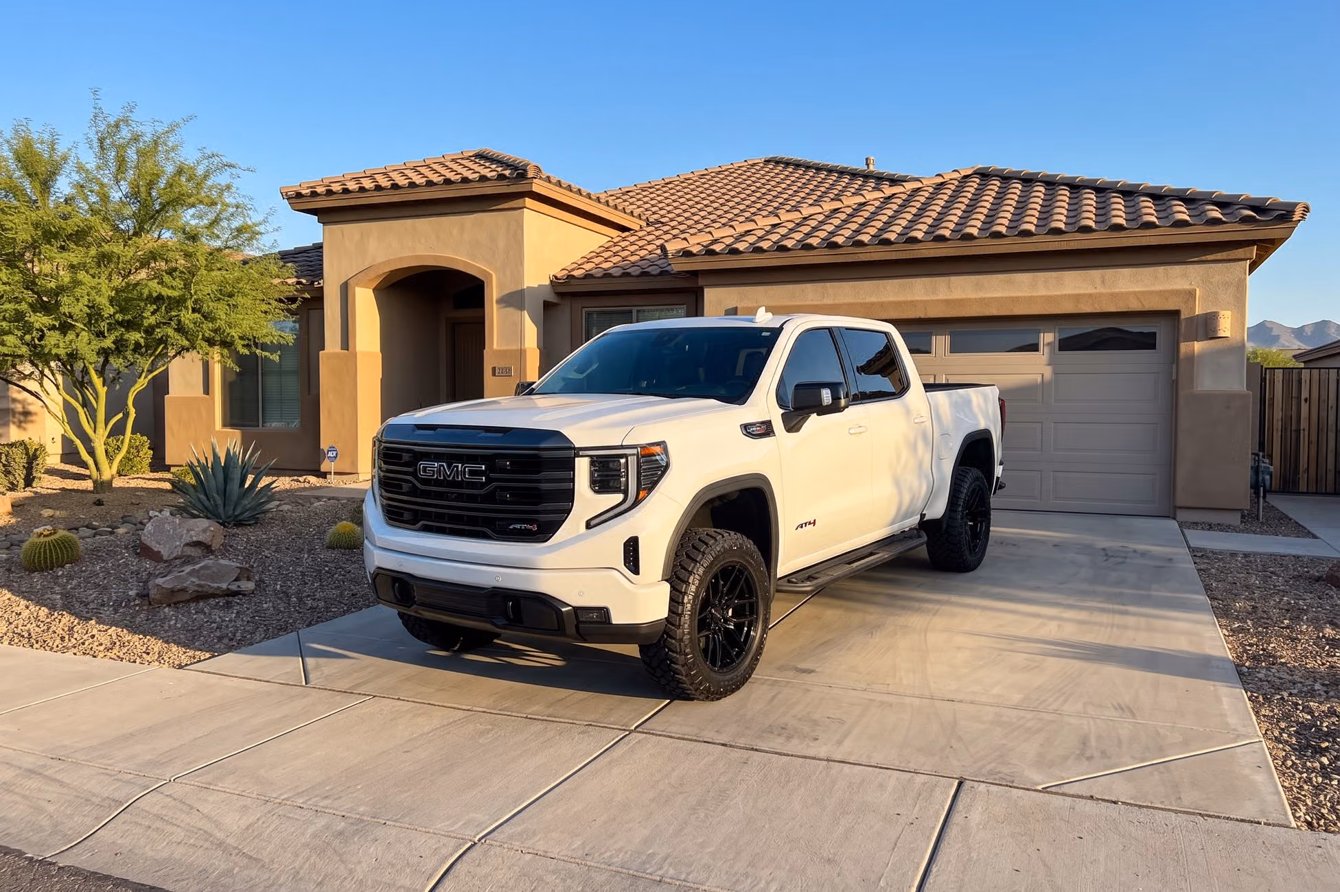 2023 GMC Sierra 1500 AT4 Crew Cab Image 36