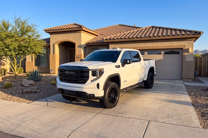 2023 GMC Sierra 1500 AT4 Crew Cab Image 36