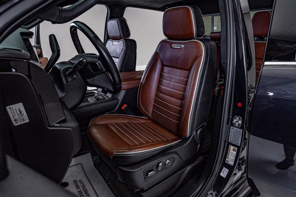 2025 GMC Sierra 3500HD Denali Ultimate Crew Cab Image 30