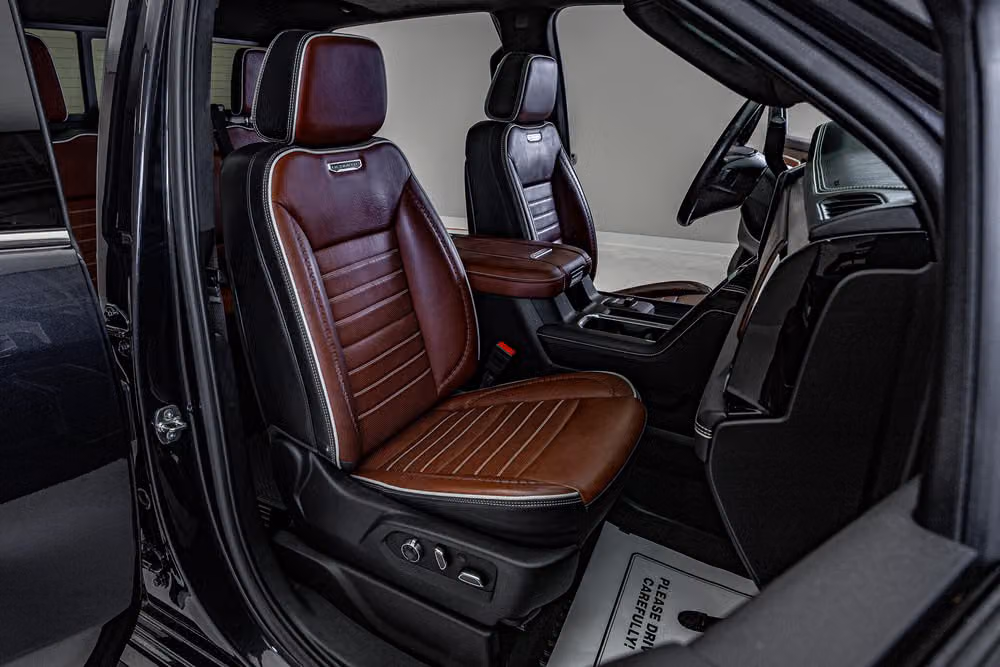 2025 GMC Sierra 3500HD Denali Ultimate Crew Cab Image 32