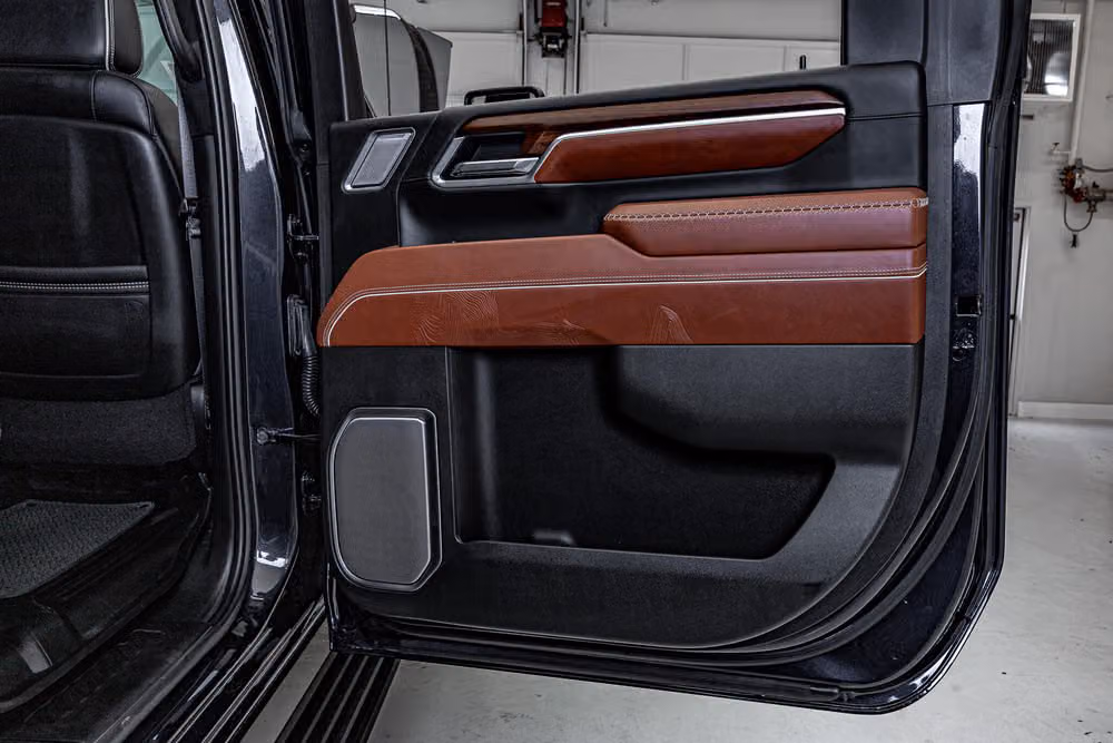 2025 GMC Sierra 3500HD Denali Ultimate Crew Cab Image 40