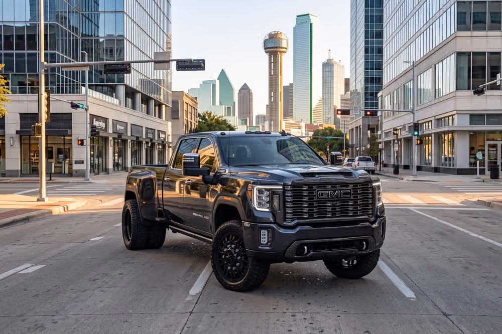 2025 GMC Sierra 3500HD Denali Ultimate Crew Cab Image 43