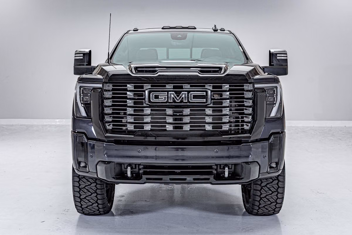2025 GMC Sierra 3500HD Denali Ultimate Crew Cab
