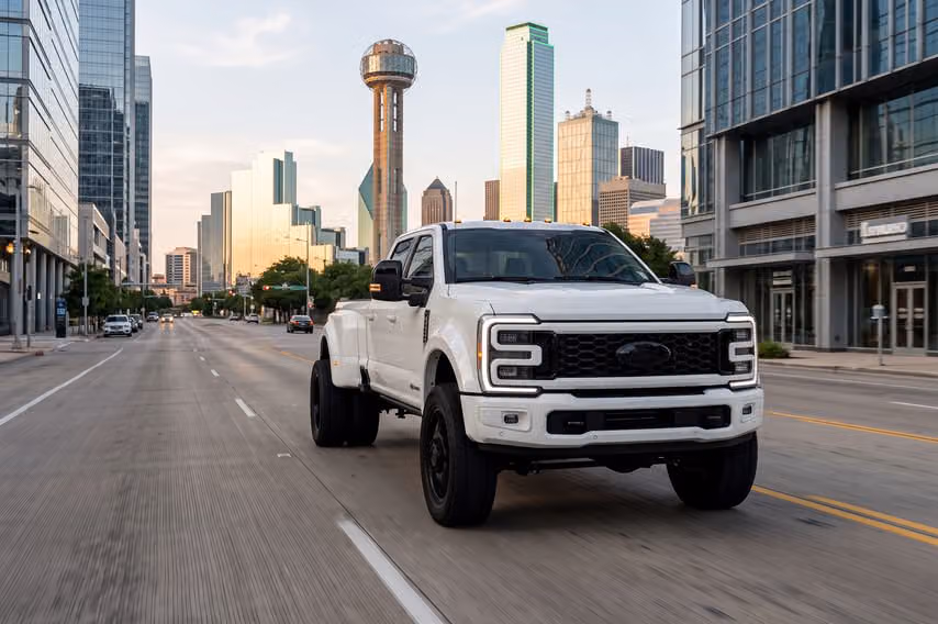 2026 Ford F-450 Super Duty Platinum Crew Cab Image 42