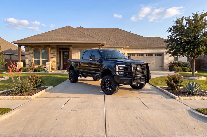 2023 Ford F-250 Super Duty Lariat Crew Cab Image 37