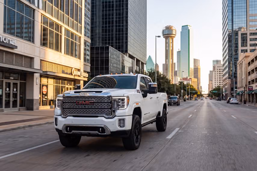 2023 GMC Sierra 2500HD Denali Crew Cab Image 39