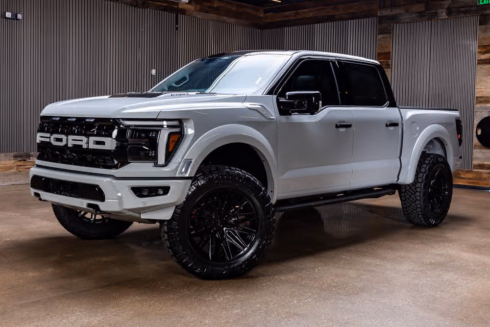 2026 Ford F-150 Raptor SuperCrew Image 5