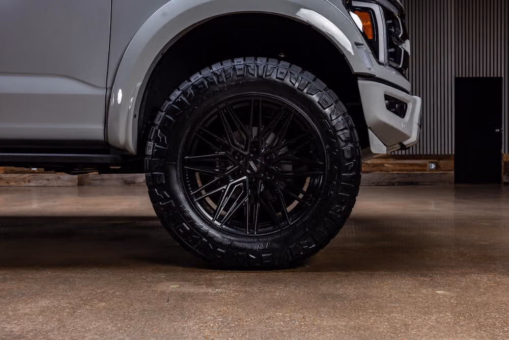 2026 Ford F-150 Raptor SuperCrew Image 12