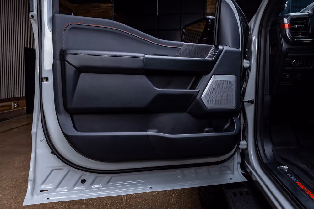 2026 Ford F-150 Raptor SuperCrew Image 38