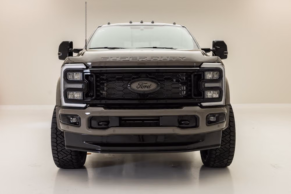 2026 Ford F-450 Super Duty King Ranch Crew Cab Image 5