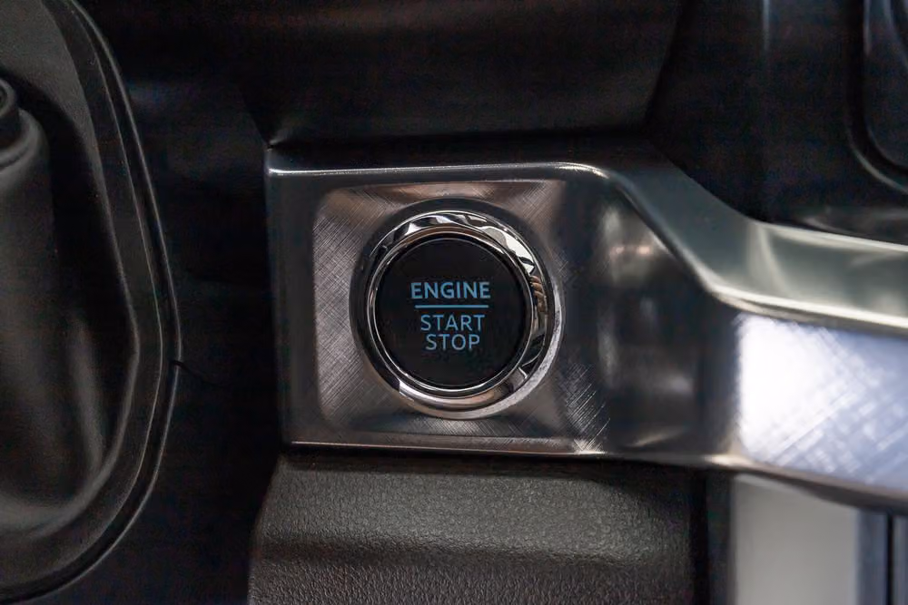 2026 Ford F-450 Super Duty King Ranch Crew Cab Image 24