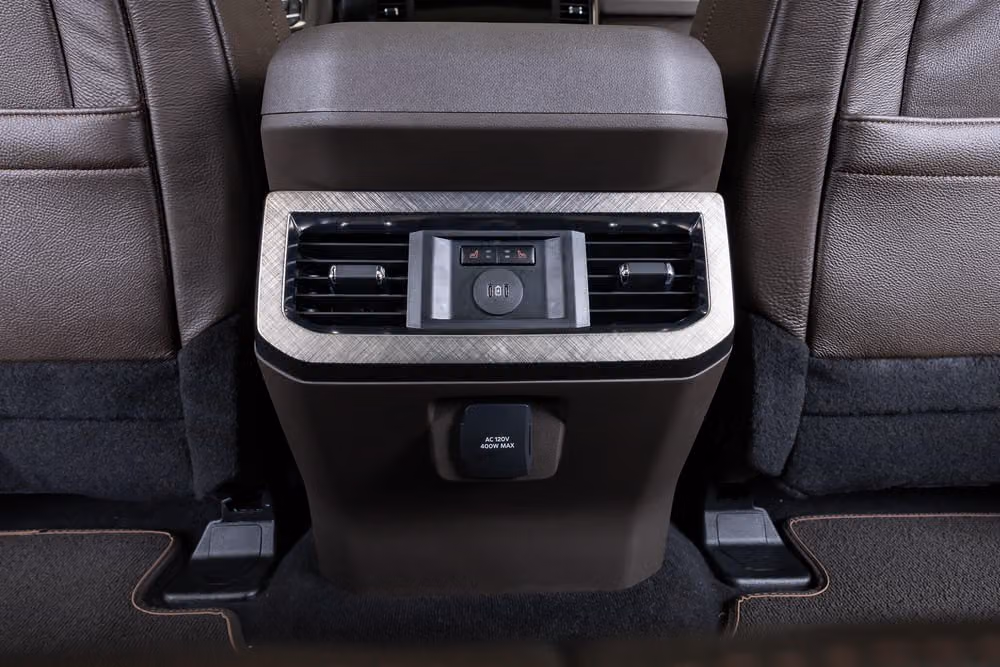 2026 Ford F-450 Super Duty King Ranch Crew Cab Image 36