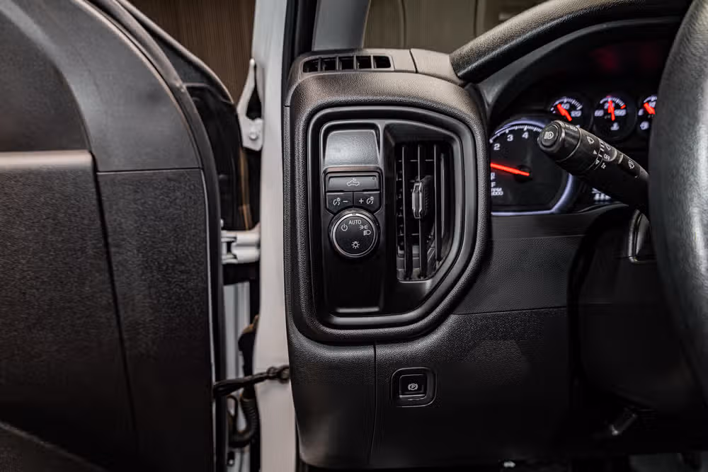 2024 Chevrolet Silverado 1500 Custom Crew Cab Image 16