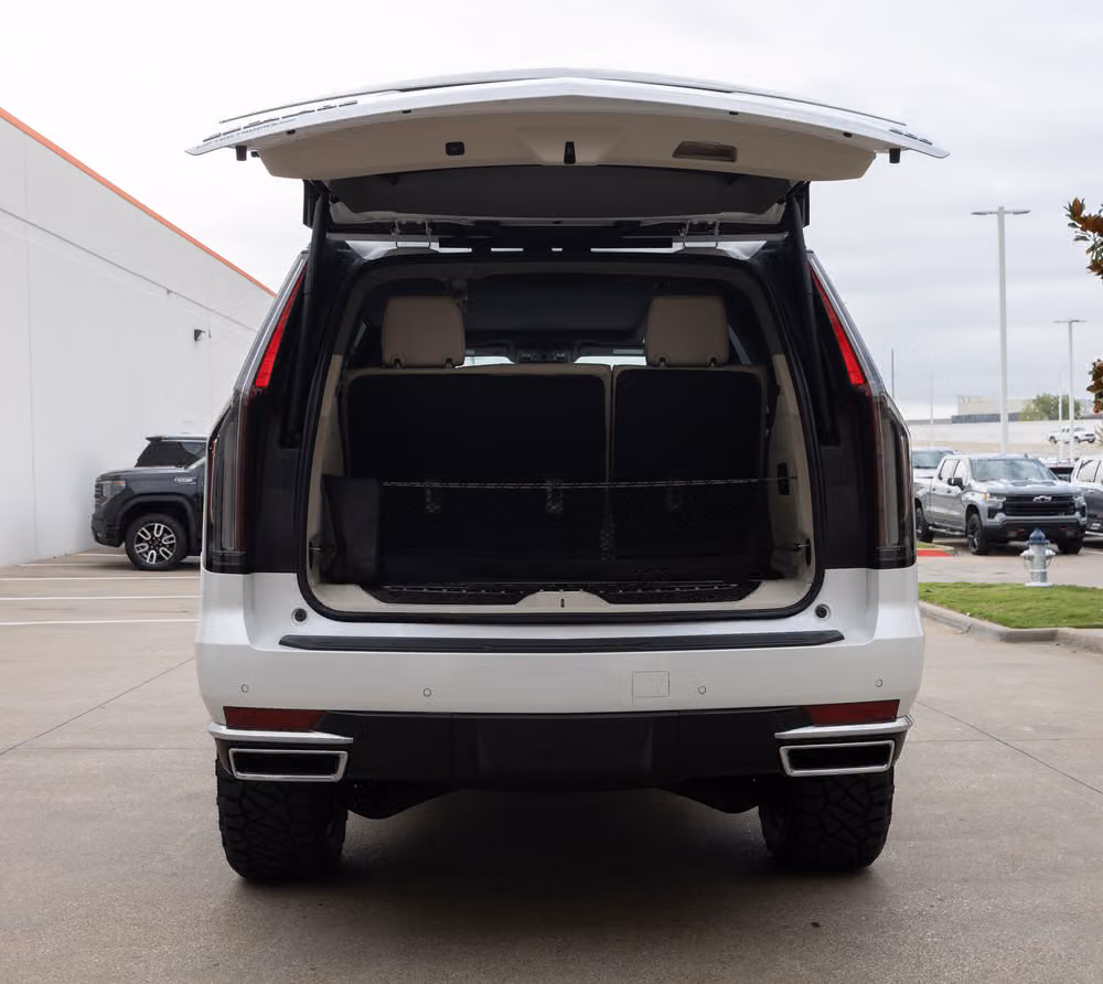 2023 Cadillac Escalade Platinum Image 9