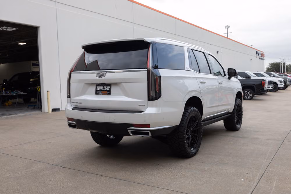 2023 Cadillac Escalade Platinum Image 11