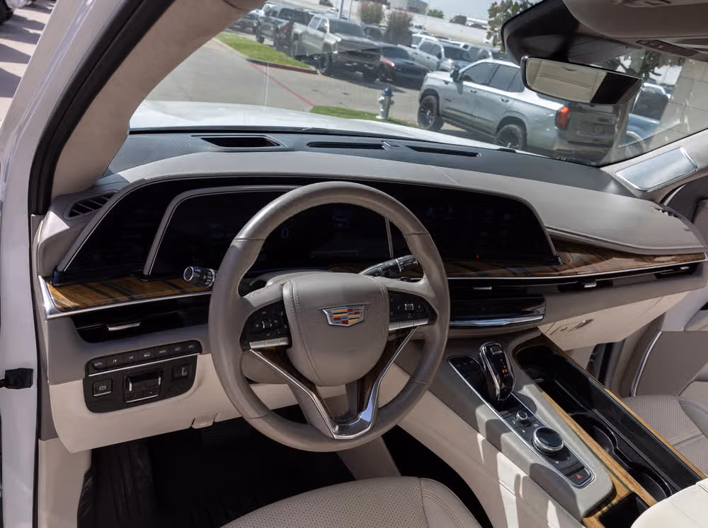 2023 Cadillac Escalade Platinum Image 15