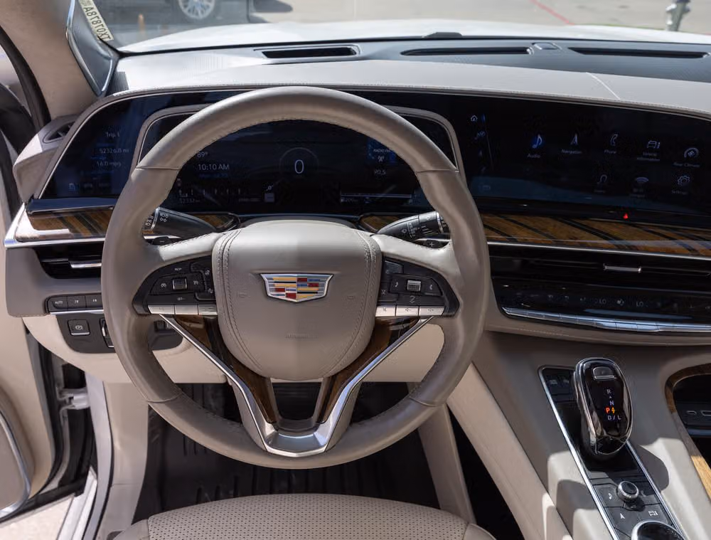 2023 Cadillac Escalade Platinum Image 17