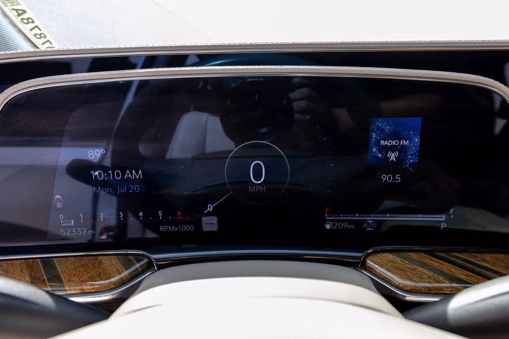 2023 Cadillac Escalade Platinum Image 18
