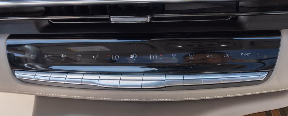 2023 Cadillac Escalade Platinum Image 24
