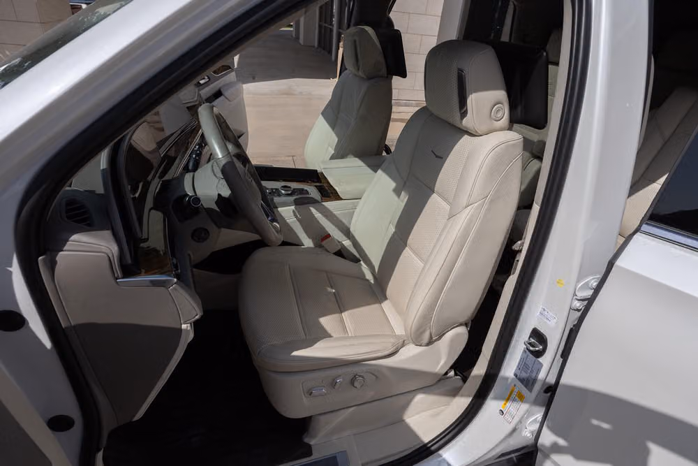 2023 Cadillac Escalade Platinum Image 27