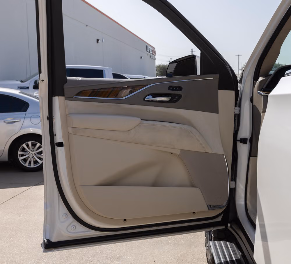 2023 Cadillac Escalade Platinum Image 35