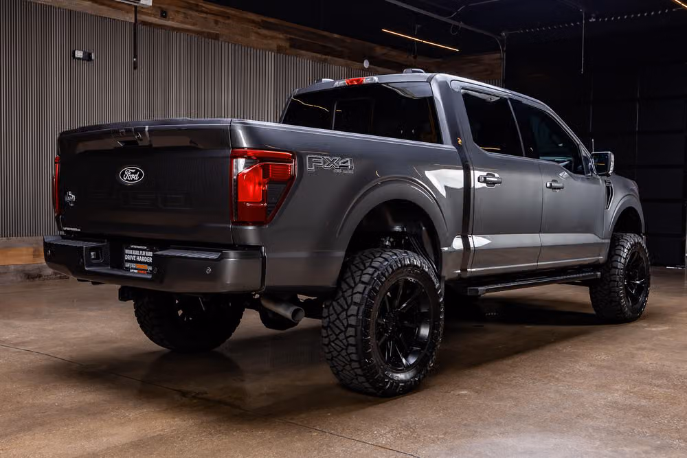 2025 Ford F-150 XLT SuperCrew Image 11
