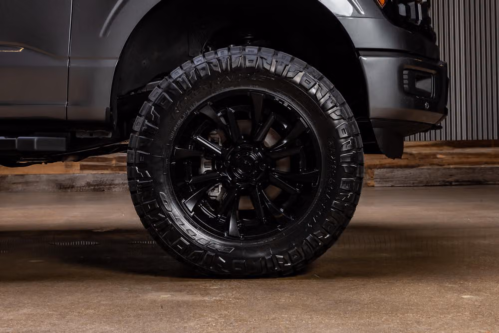 2025 Ford F-150 XLT SuperCrew Image 13