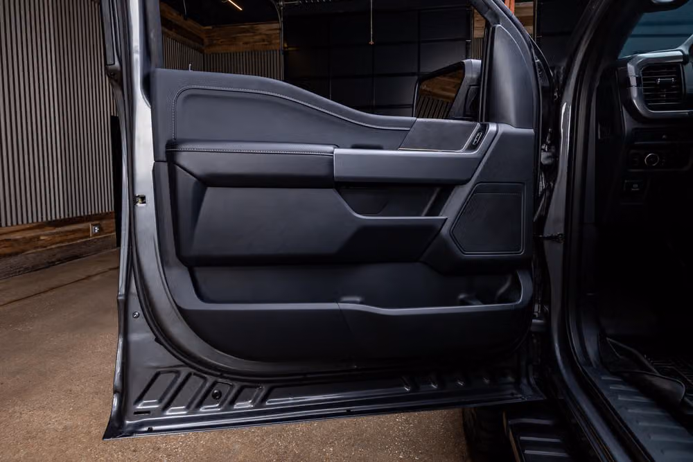 2025 Ford F-150 XLT SuperCrew Image 38
