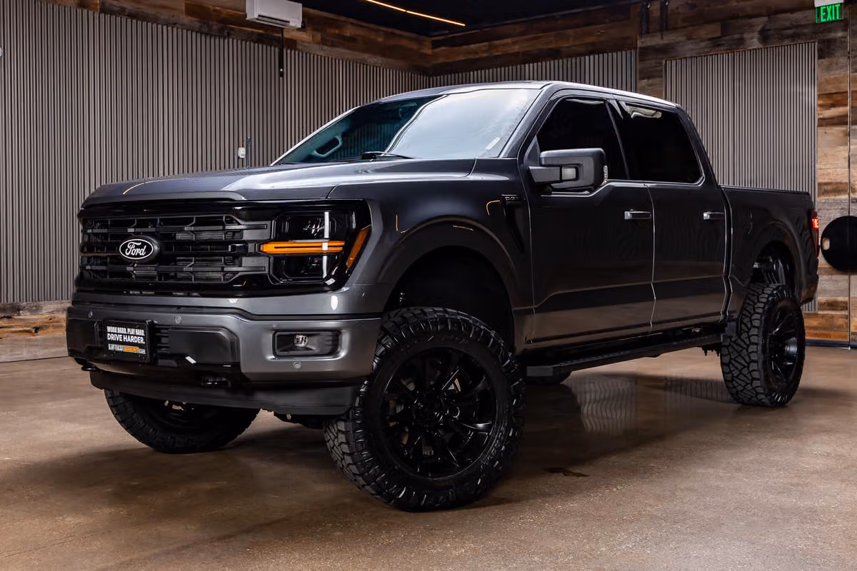 2025 Ford F-150 XLT SuperCrew