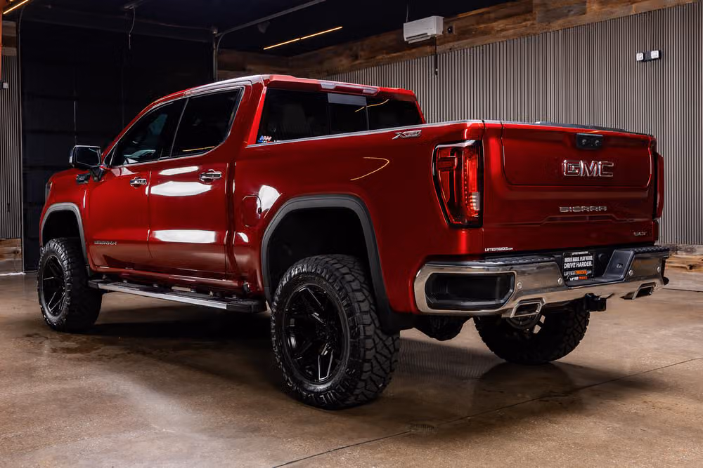 2022 GMC Sierra 1500 SLT Crew Cab Image 8